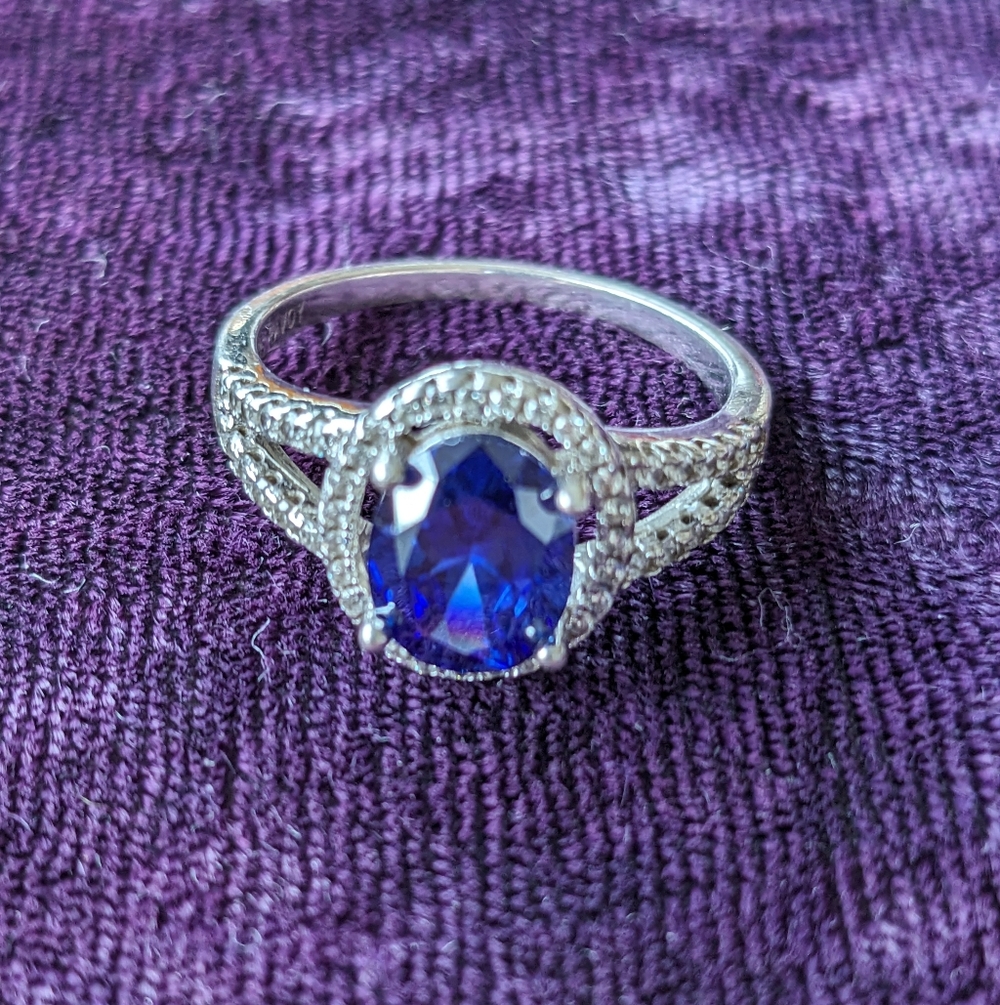 Classy 925 Sterling Silver Halo Ring With Blue Sapphire-Like Stone, Size 7.75